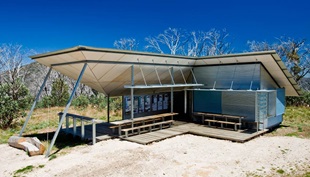 The Mt Franklin Visitors Shelter, with its environment-engaging exploded form, is anything but a typical bush hut.